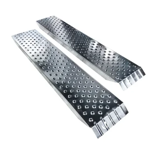Lot de 2 rampe de chargement 135cm en acier galvanise