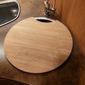 Planche à découper avec couvercle d'évier pour les modèles Eura Mobil
